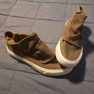 Blowfish Canvas Shoes Sz 8